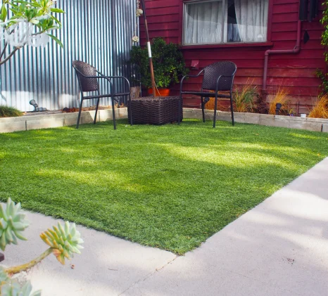 1478024508-artificial-lawn-after
